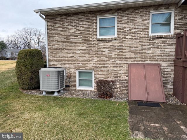 632 KITTATINNY DRIVE, Chambersburg, PA 17202