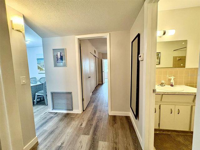 2071 AUSTRALIA WAY W 37, Clearwater, FL 33763