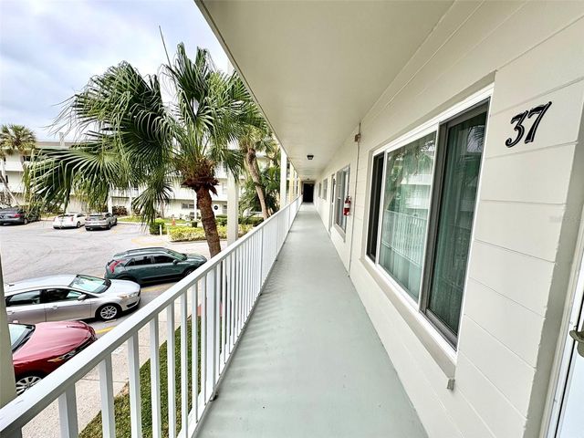 2071 AUSTRALIA WAY W 37, Clearwater, FL 33763