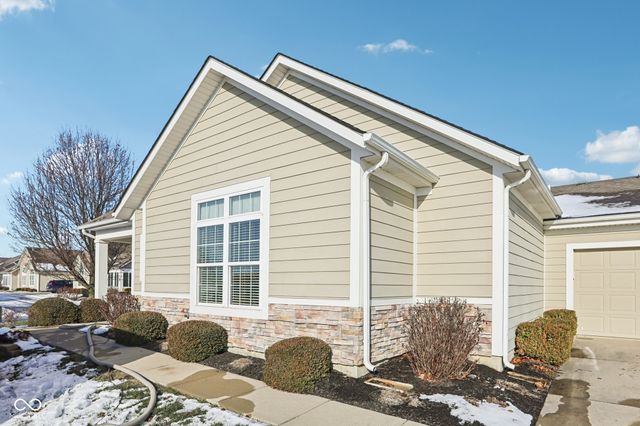 1091 Distinctive Way, Greenfield, IN 46140