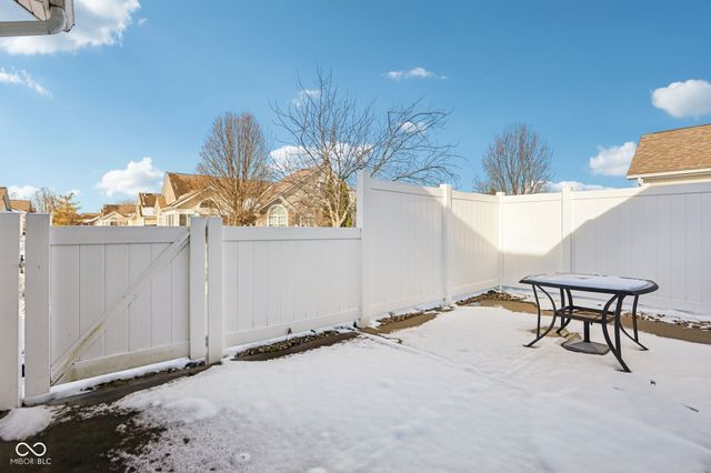 1091 Distinctive Way, Greenfield, IN 46140