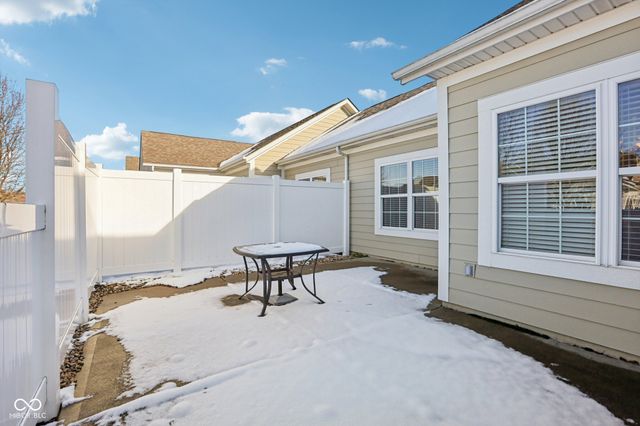 1091 Distinctive Way, Greenfield, IN 46140