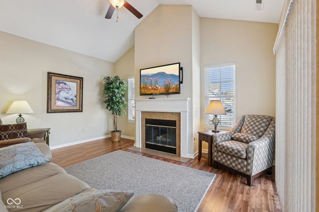 1091 Distinctive Way, Greenfield, IN 46140