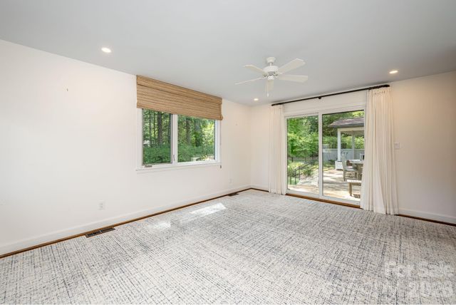 28 Forest Road, Asheville, NC 28803