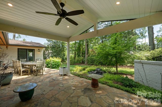 28 Forest Road, Asheville, NC 28803