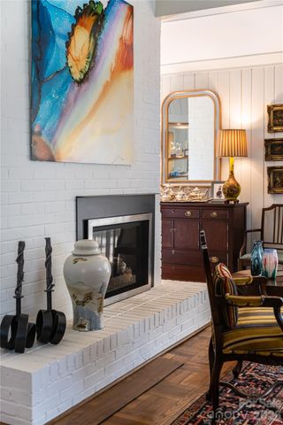 28 Forest Road, Asheville, NC 28803