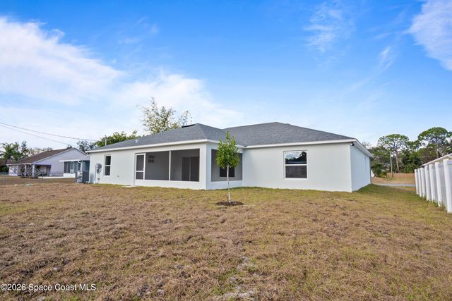 1230 Destiny Street SE, Palm Bay, FL 32909