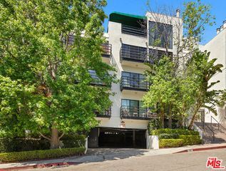 1201 Larrabee Street 206, West Hollywood, CA 90069