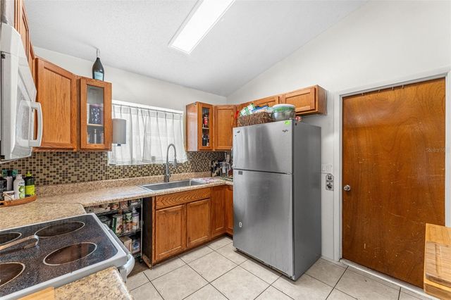 9911 FLYNT CIRCLE, Orlando, FL 32825