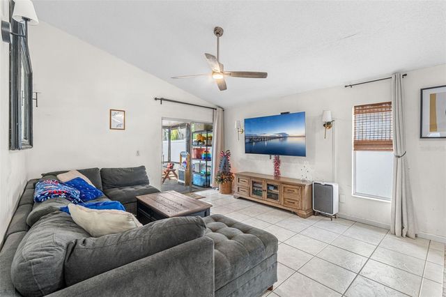 9911 FLYNT CIRCLE, Orlando, FL 32825