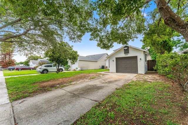 9911 FLYNT CIRCLE, Orlando, FL 32825