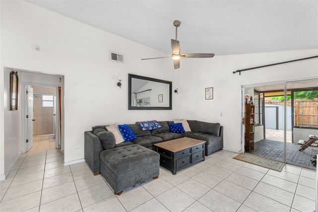 9911 FLYNT CIRCLE, Orlando, FL 32825