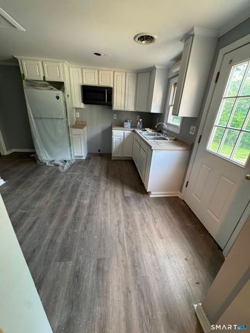 7 North Road, Bethel, CT 06801