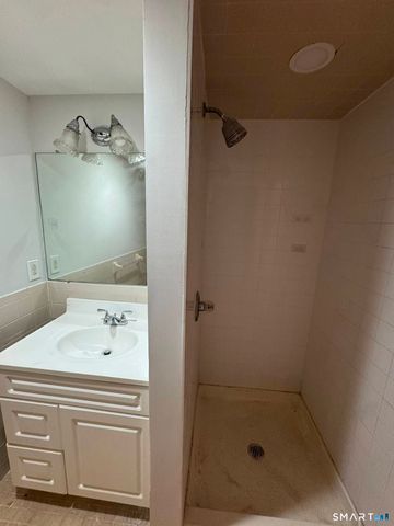7 North Road, Bethel, CT 06801