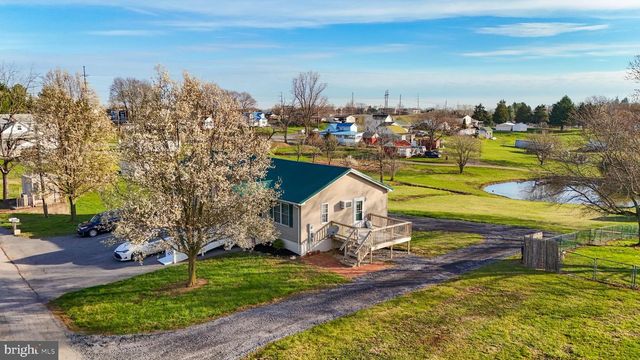 45 JUDY DR, Falling Waters, WV 25419