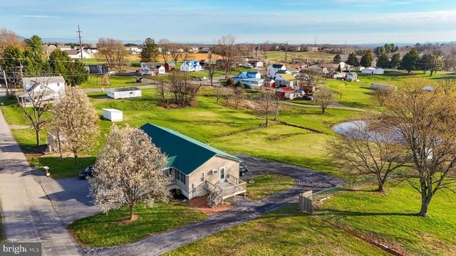 45 JUDY DR, Falling Waters, WV 25419