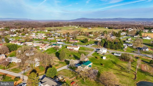 45 JUDY DR, Falling Waters, WV 25419