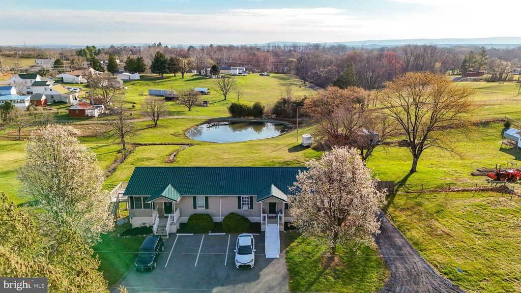 45 JUDY DR, Falling Waters, WV 25419