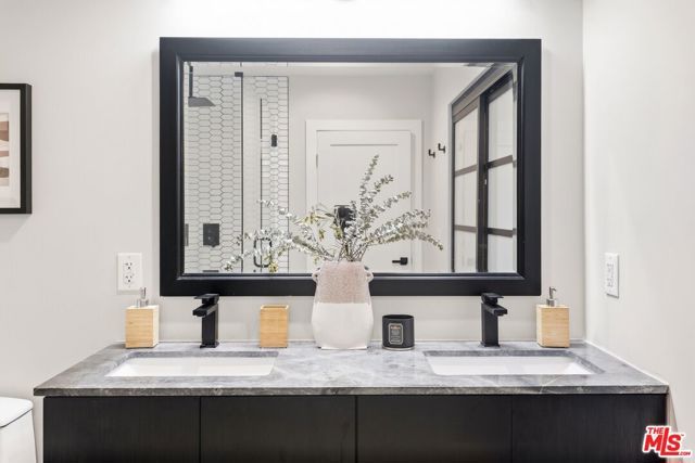 11237 Braddock Drive, Culver City, CA 90230