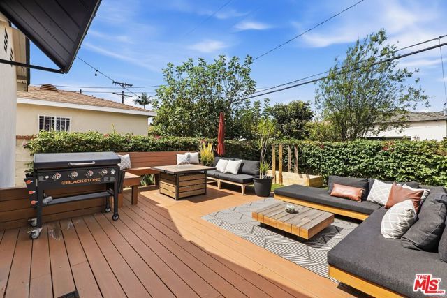 11237 Braddock Drive, Culver City, CA 90230