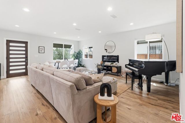 11237 Braddock Drive, Culver City, CA 90230