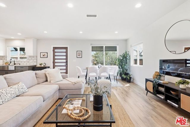 11237 Braddock Drive, Culver City, CA 90230