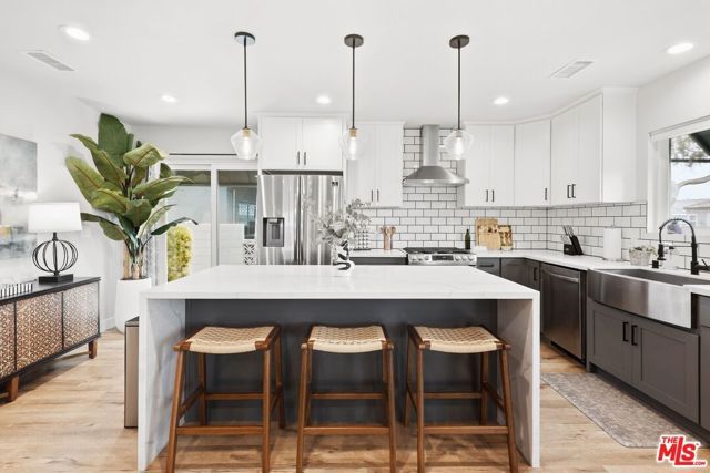 11237 Braddock Drive, Culver City, CA 90230