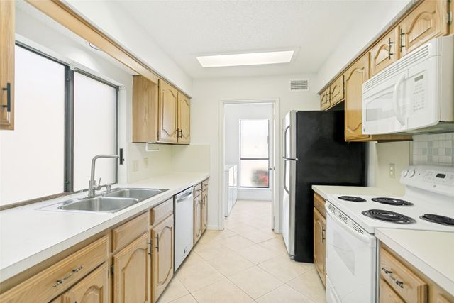 2200 W Park Boulevard 3703, Plano, TX 75075