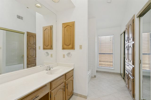 2200 W Park Boulevard 3703, Plano, TX 75075