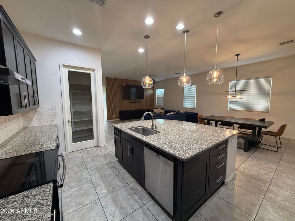 6409 S 47TH Drive, Laveen, AZ 85339 — photo 3