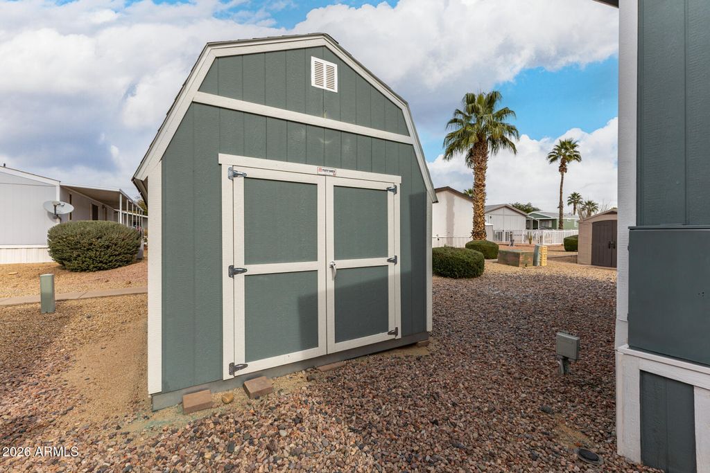 Image 15 of property listing at 18240 N 21ST Street Lot 95, Phoenix, AZ 85022