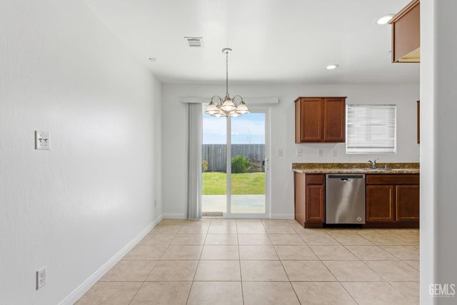 6201 Leo Street, Bakersfield, CA 93307