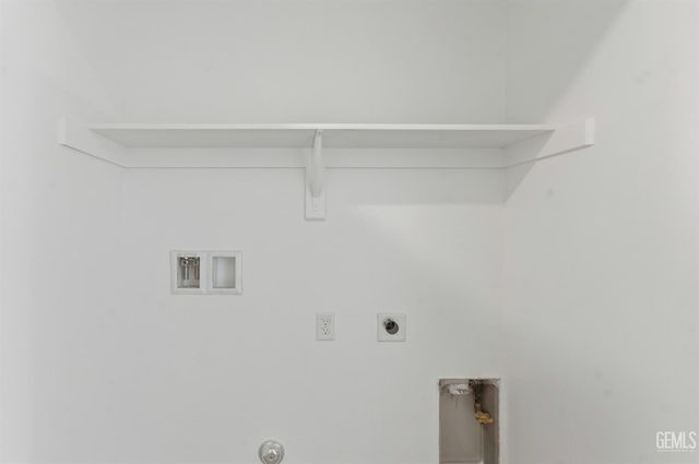 6201 Leo Street, Bakersfield, CA 93307