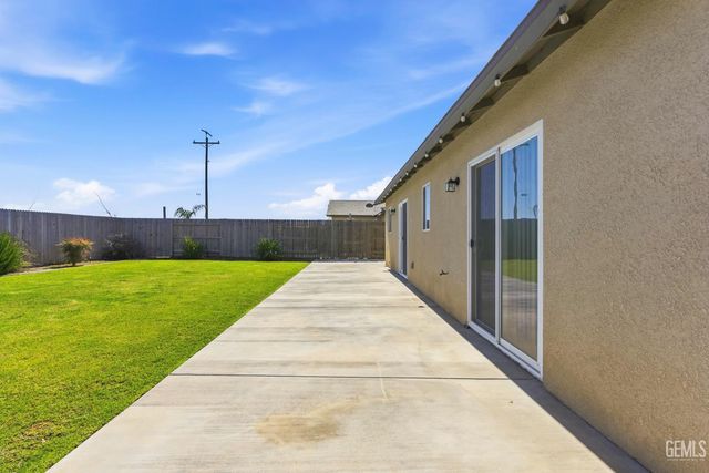 6201 Leo Street, Bakersfield, CA 93307