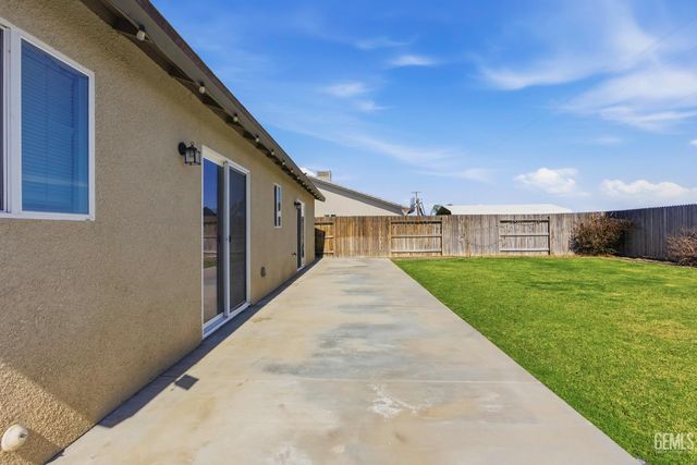 6201 Leo Street, Bakersfield, CA 93307