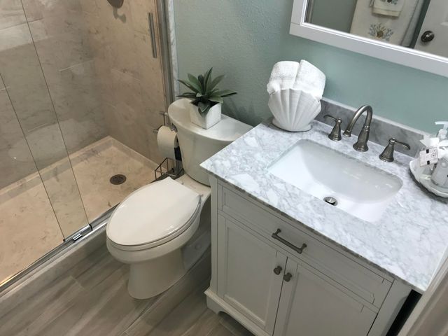 209 W Miracle Strip Parkway, APT B202, Mary Esther, FL 32569