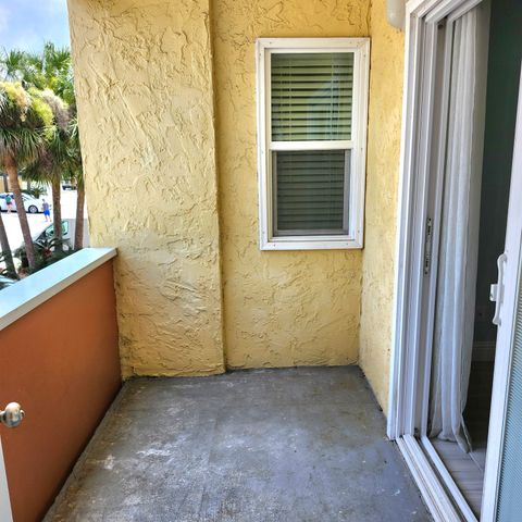 209 W Miracle Strip Parkway, APT B202, Mary Esther, FL 32569
