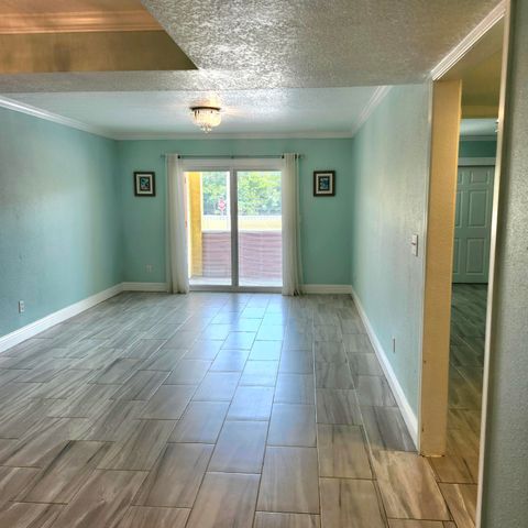 209 W Miracle Strip Parkway, APT B202, Mary Esther, FL 32569