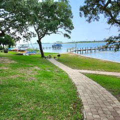 209 W Miracle Strip Parkway, APT B202, Mary Esther, FL 32569