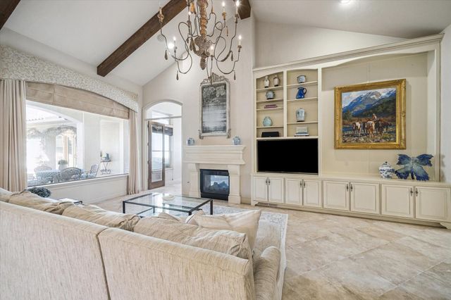 78 Angelique Way, The Woodlands, TX 77382