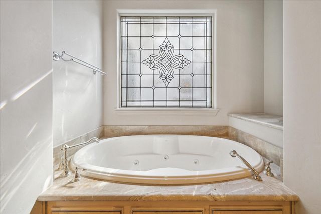 78 Angelique Way, The Woodlands, TX 77382