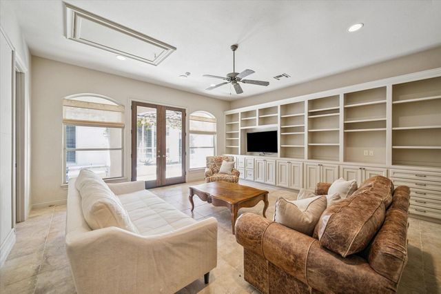 78 Angelique Way, The Woodlands, TX 77382