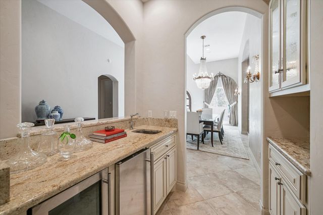 78 Angelique Way, The Woodlands, TX 77382