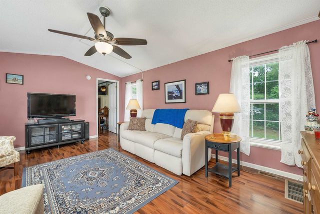 15 Carpenter Park Road, Plymouth, NH 03264