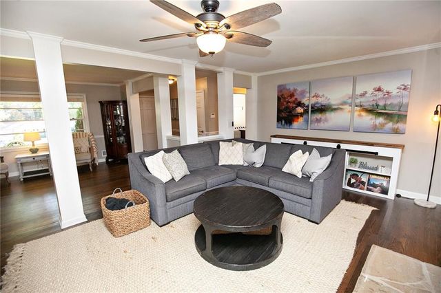 250 Wavetree Drive, Roswell, GA 30075