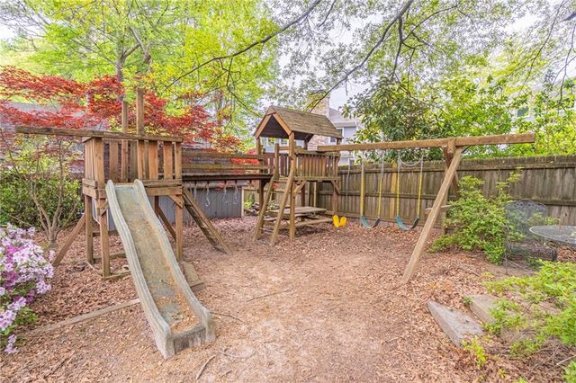 250 Wavetree Drive, Roswell, GA 30075