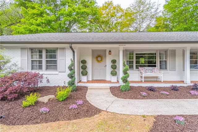 250 Wavetree Drive, Roswell, GA 30075