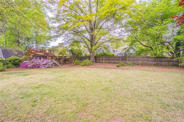 250 Wavetree Drive, Roswell, GA 30075