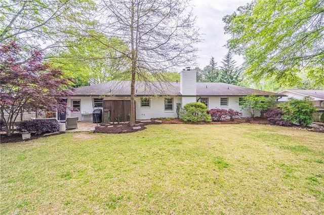 250 Wavetree Drive, Roswell, GA 30075