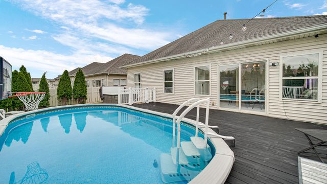 7628 E 103rd Drive, Crown Point, IN 46307